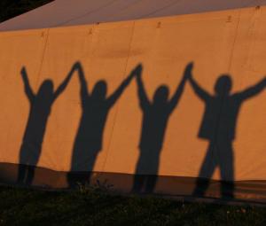 Schatten auf Zelt